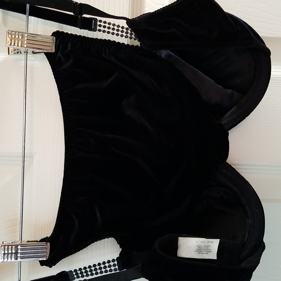 🖤VICTORIA SECRET VINTAGE BLACK VELVET MATCHING BRA & PANTIES 💜 - Picture 2 of 10